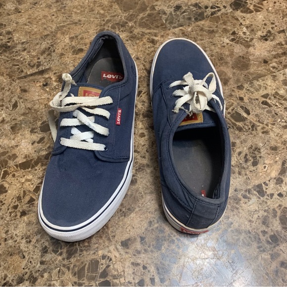 Levi's Other - Levi’s Low Size 9 Men